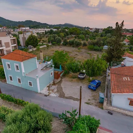 Private House, Peaceful Stylish Retreat Near Beach, Up To 5 Guests *